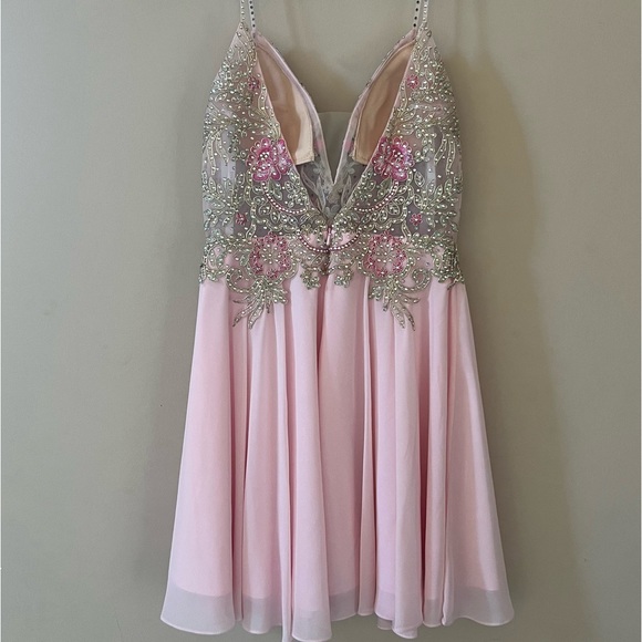 Dress - Picture 2 of 3